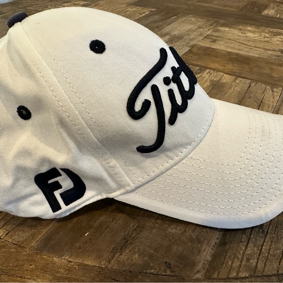 Titleist Men's Tour Performance Golf Hat - One Size - Picture 2 of 6